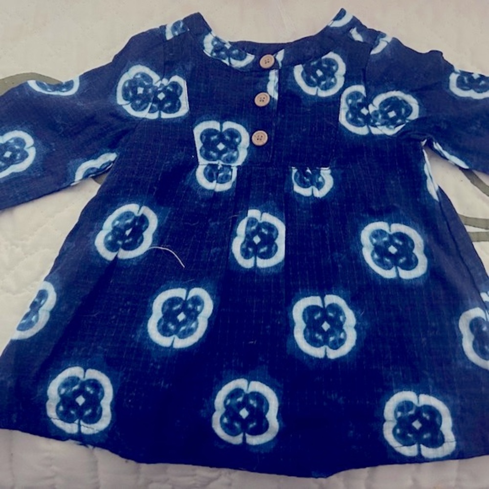 OshKosh sale $10! Tie dye navy dress 18 months